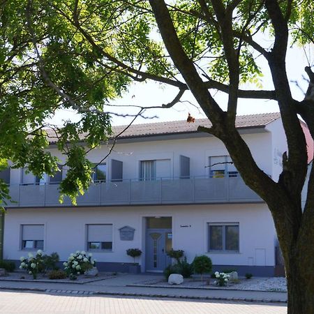 Gaestehaus Gisch Sandra Podersdorf am See Esterno foto